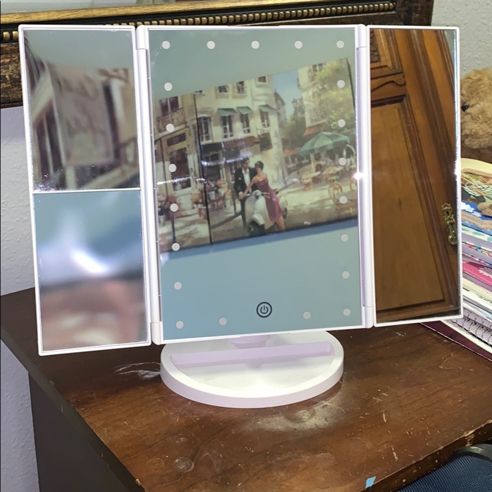 LED mirror - Picture 2 of 2